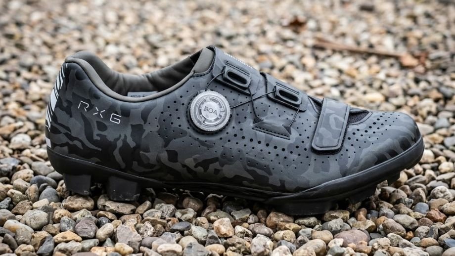 beste gravelschoenen 2026 Shimano SH-RX600 BOA SPD zijkantaanzicht gravel